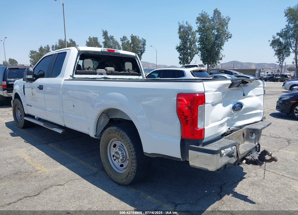 2017 FORD F-250 VIN: 1FT7X2ATXHEE06512