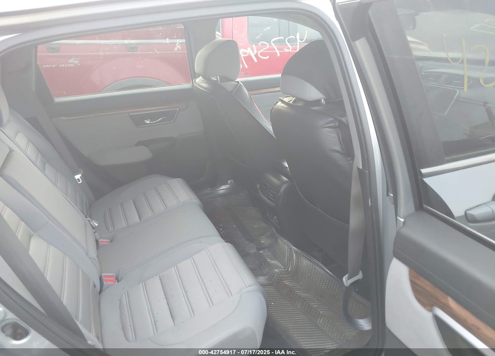 2017 HONDA CR-V VIN: 2HKRW2H52HH627735