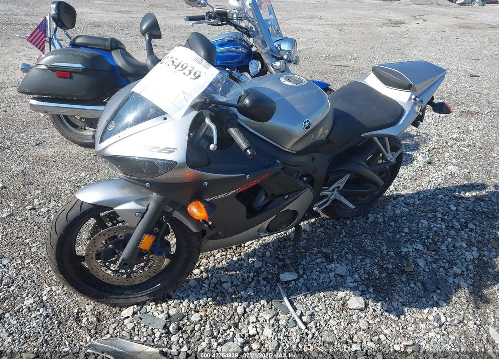 2003 YAMAHA YZFR6 L VIN: JYARJ06E33A007493