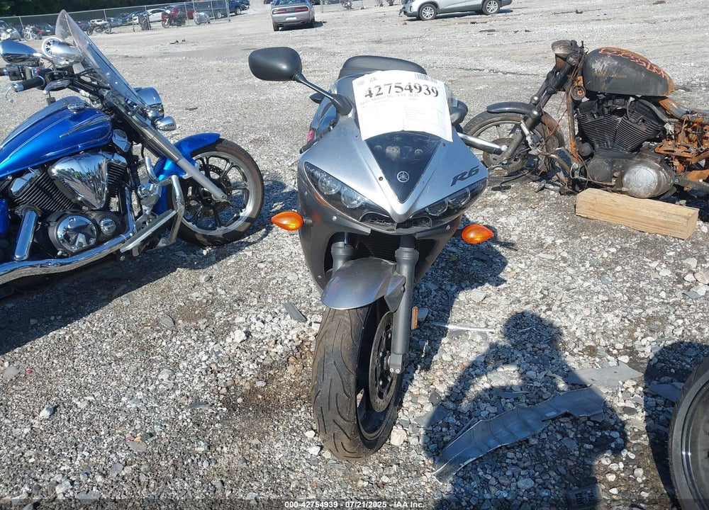 2003 YAMAHA YZFR6 L VIN: JYARJ06E33A007493