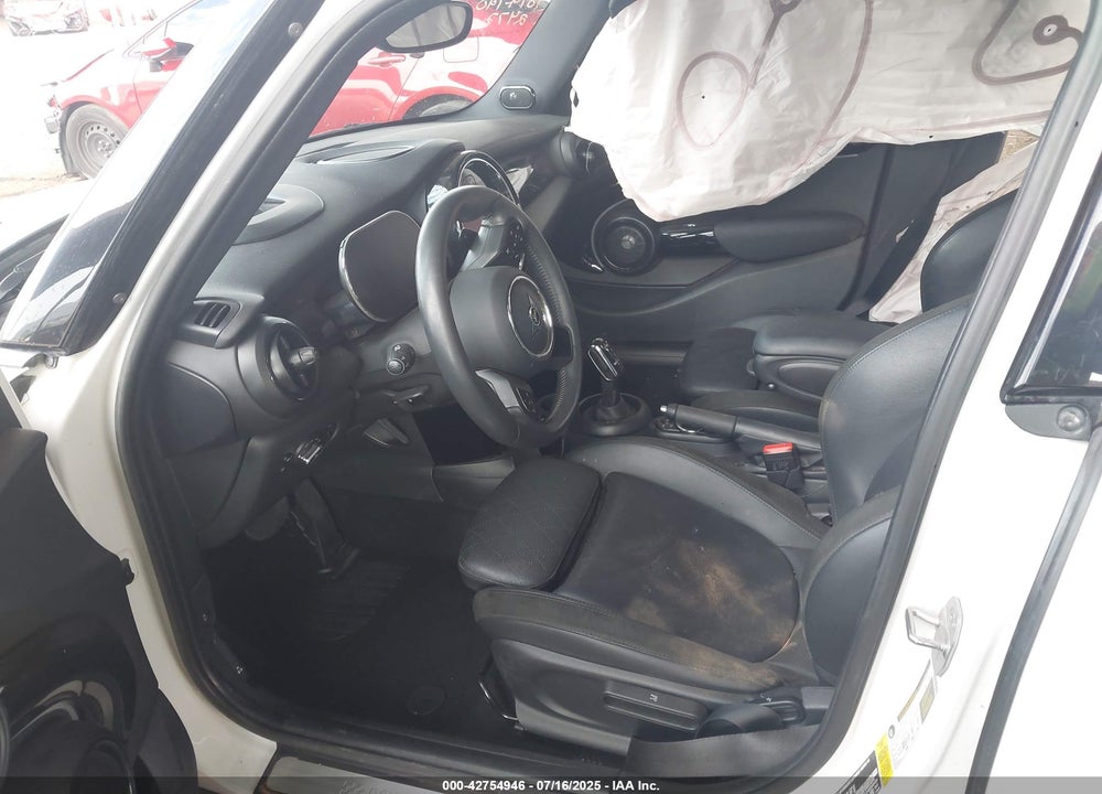 2024 MINI HARDTOP COOPER S VIN: WMW53DK02R2U42472