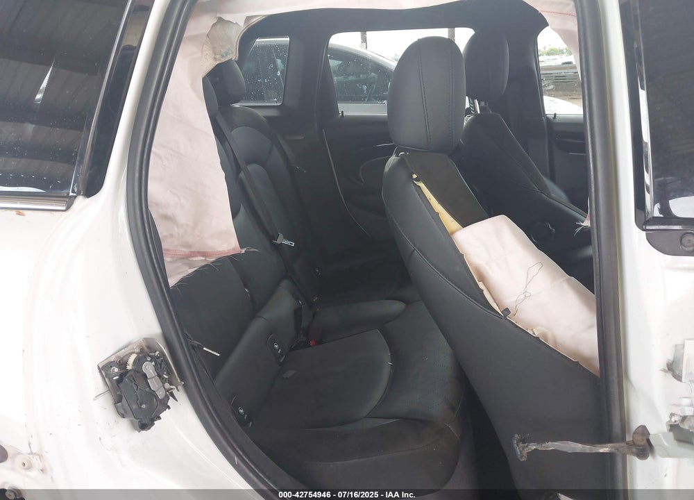 2024 MINI HARDTOP COOPER S VIN: WMW53DK02R2U42472