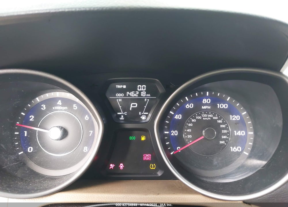2013 HYUNDAI ELANTRA VIN: 5NPDH4AE7DH384654