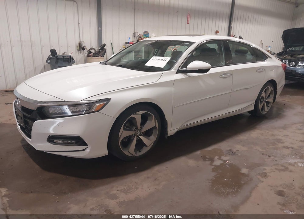 2018 HONDA ACCORD TOURING VIN: 1HGCV1F96JA195853