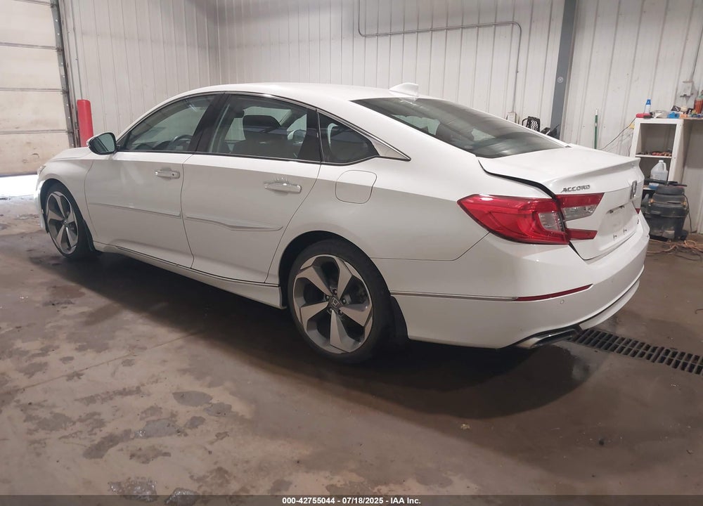 2018 HONDA ACCORD TOURING VIN: 1HGCV1F96JA195853