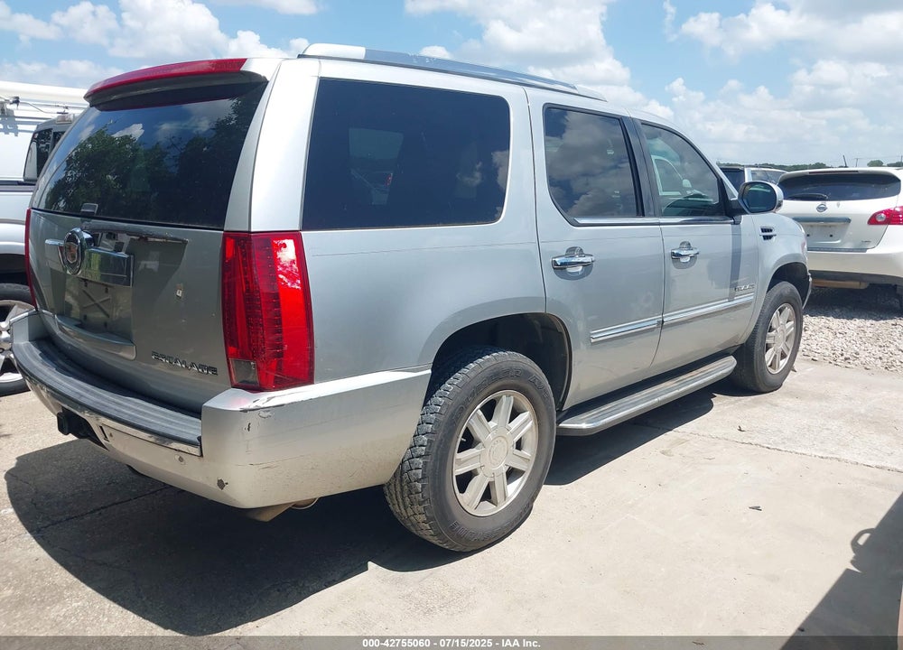 2013 CADILLAC ESCALADE VIN: 1GYS3AEF0DR219037