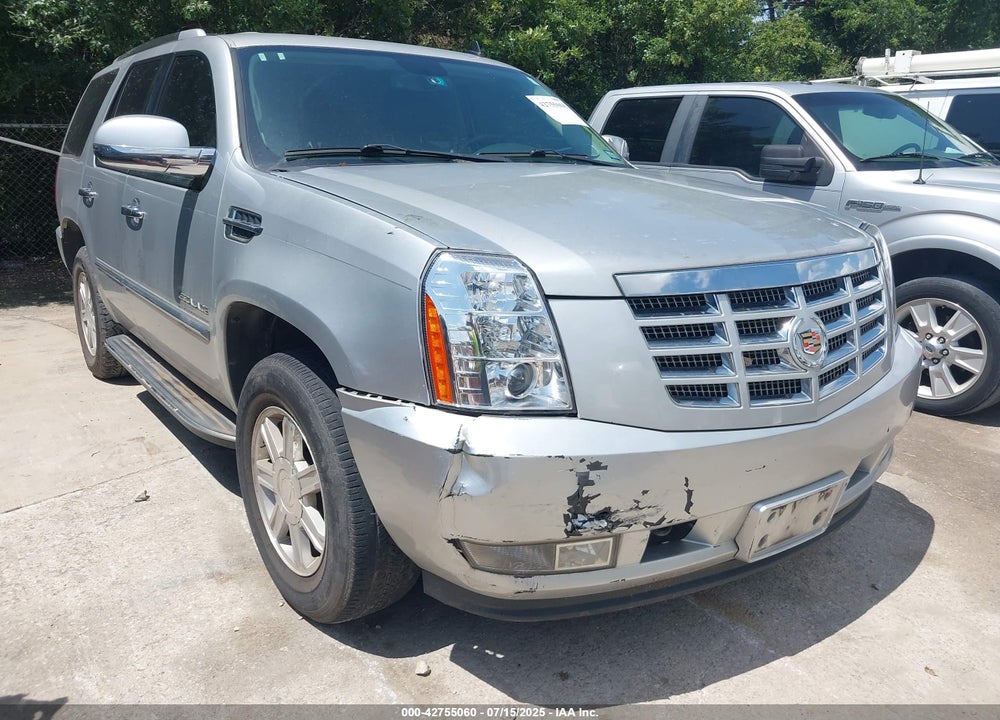 2013 CADILLAC ESCALADE VIN: 1GYS3AEF0DR219037