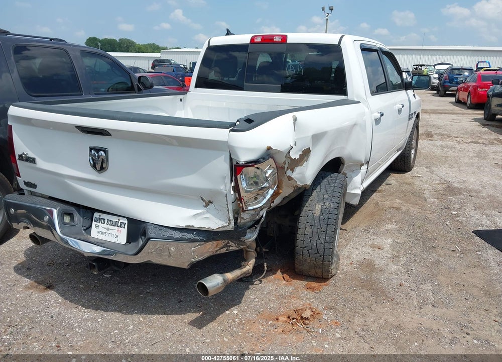 2016 RAM 1500 VIN: 1C6RR6LT0GS278067