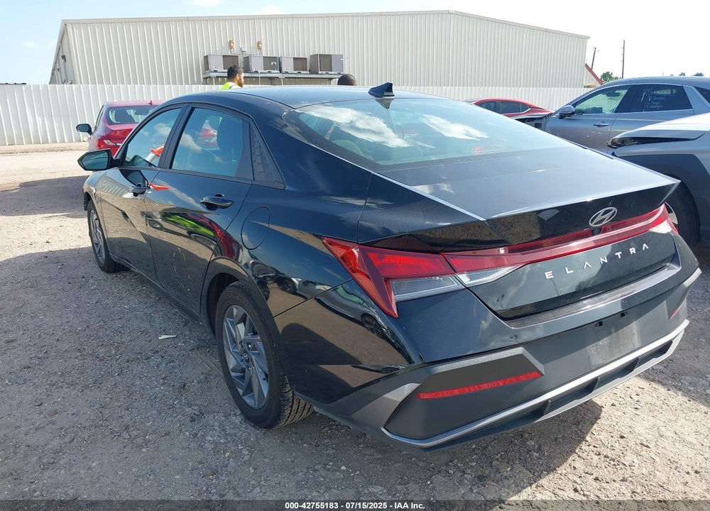 2024 HYUNDAI ELANTRA SEL VIN: KMHLM4DG3RU636204
