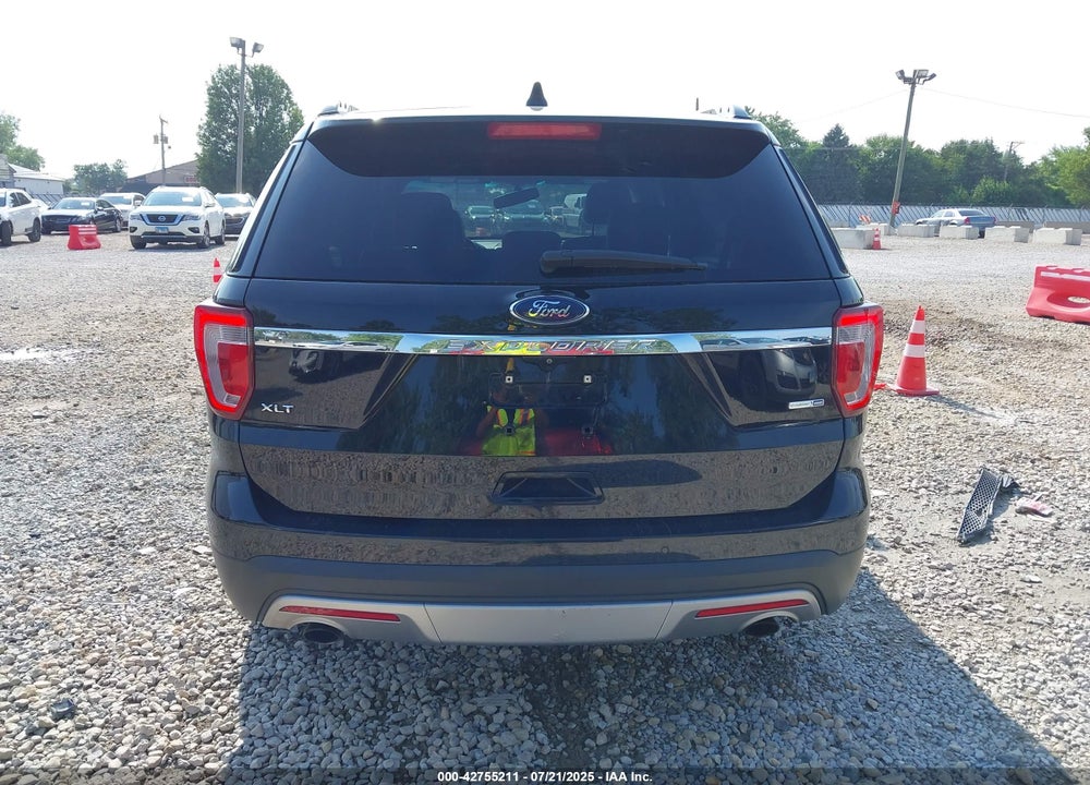 2016 FORD EXPLORER VIN: 1FM5K8DH1GGC70088
