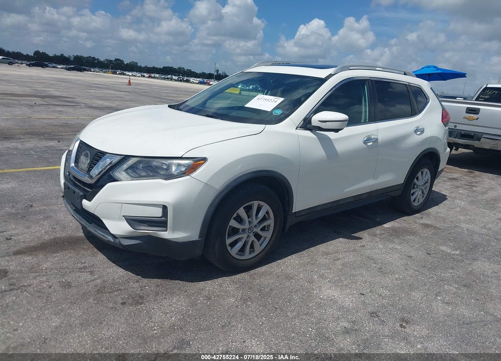 2017 NISSAN ROGUE VIN: 5N1AT2MV5HC827690