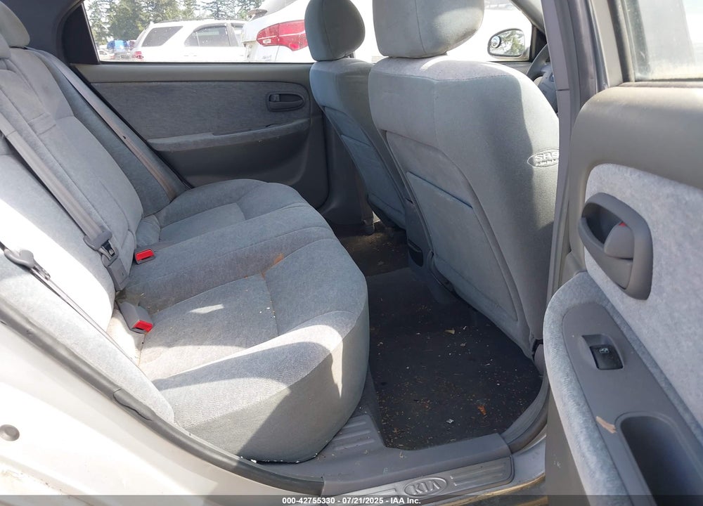 2004 KIA OPTIMA EX/LX VIN: KNAGD126845254748