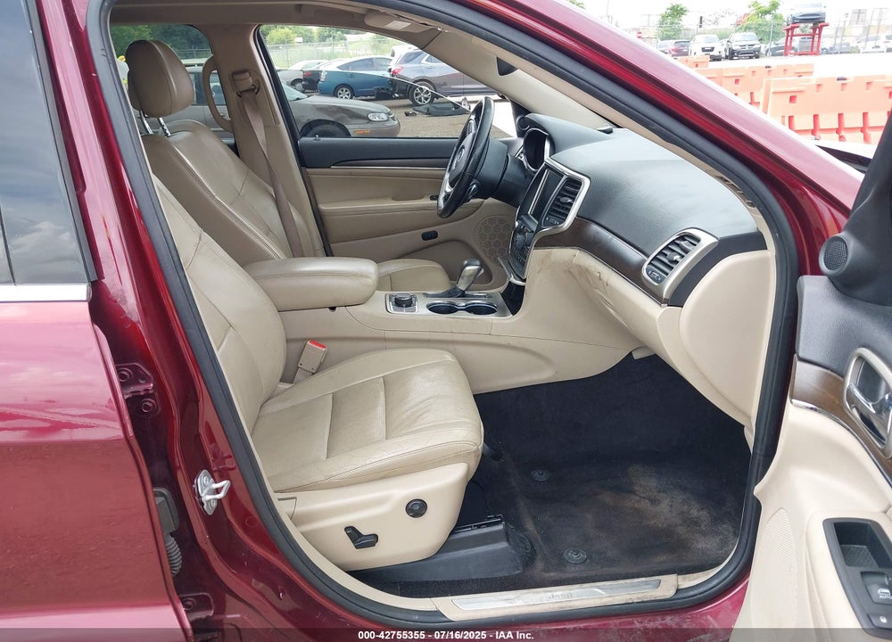 2016 JEEP GRAND CHEROKEE VIN: 1C4RJFBG8GC327174