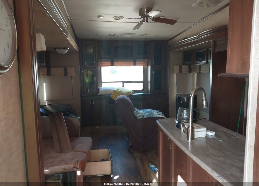 2016 SANDPIPER 37FT VIN: 4X4FSAN21GJ033155
