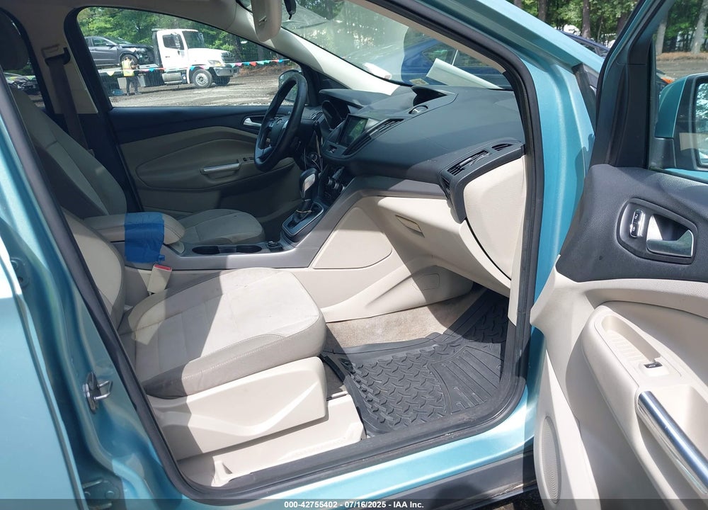 2013 FORD ESCAPE VIN: 1FMCU0GX1DUD22225