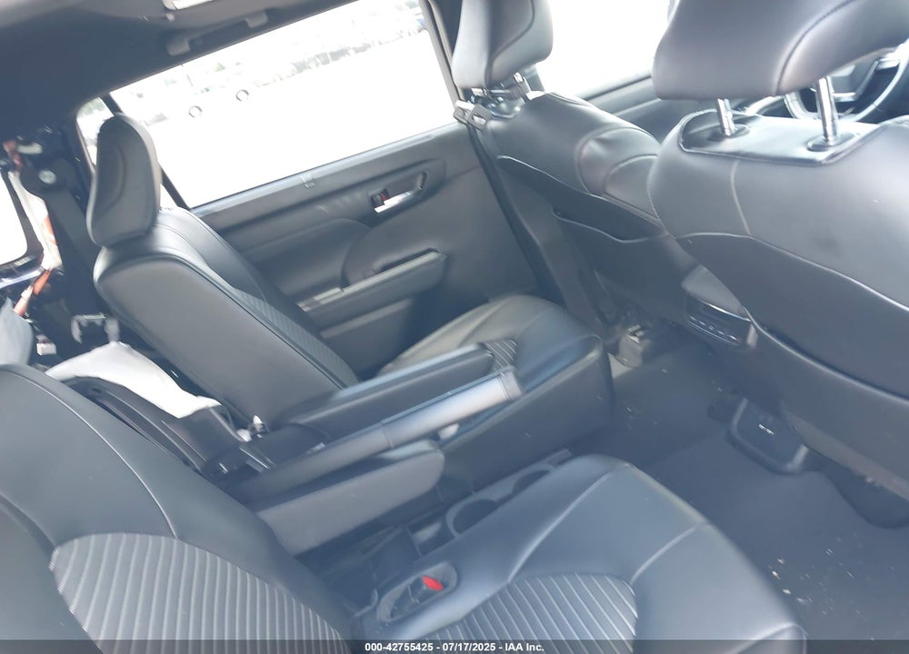 2021 TOYOTA HIGHLANDER VIN: 5TDLZRAH7MS053065