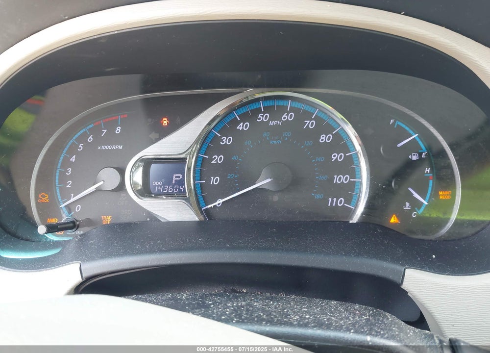 2013 TOYOTA SIENNA XLE 7 PASSENGER VIN: 5TDDK3DC8DS064047