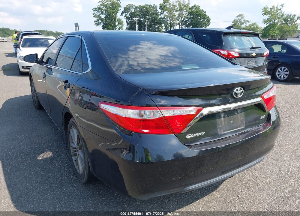 2017 TOYOTA CAMRY SE VIN: 4T1BF1FK6HU384484