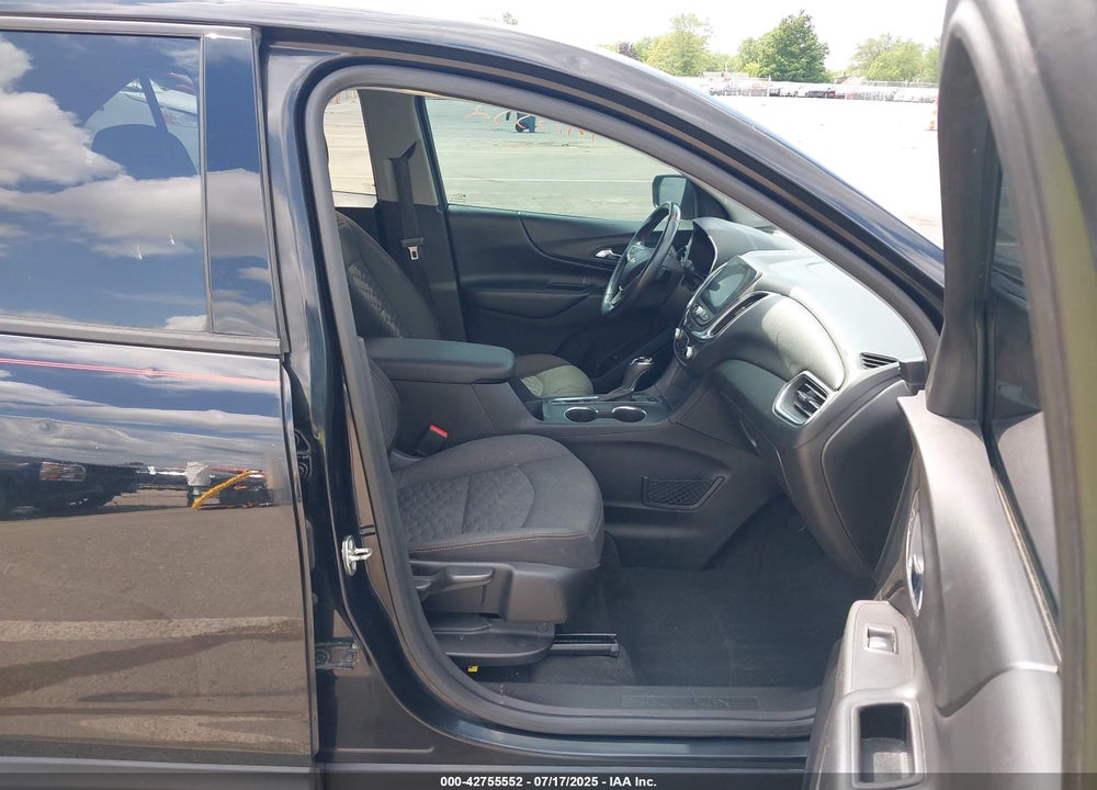 2018 CHEVROLET EQUINOX LT VIN: 2GNAXKEX6J6260601