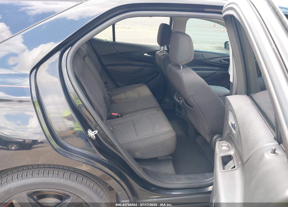 2018 CHEVROLET EQUINOX LT VIN: 2GNAXKEX6J6260601