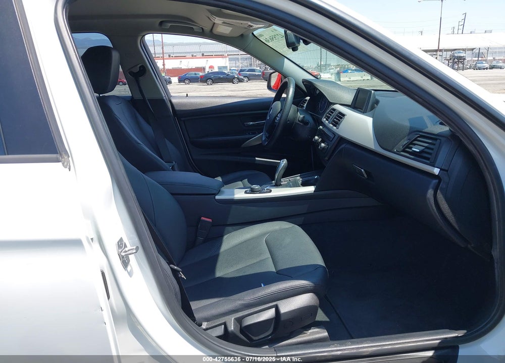 2015 BMW 3 SERIES VIN: WBA3B1C51FK141111