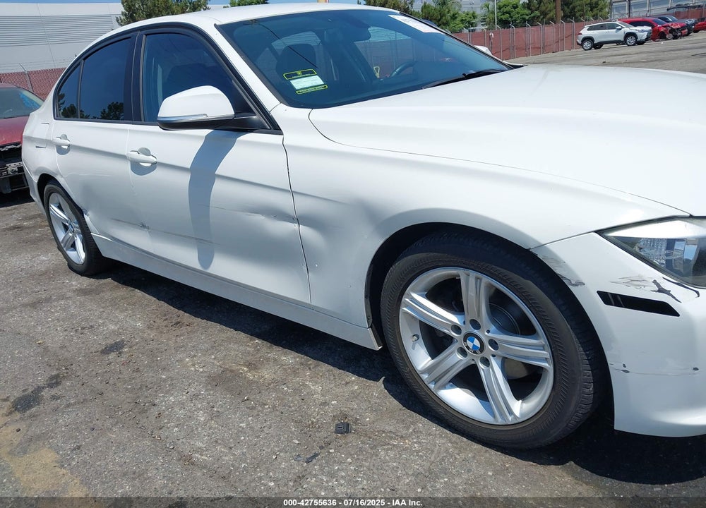 2015 BMW 3 SERIES VIN: WBA3B1C51FK141111
