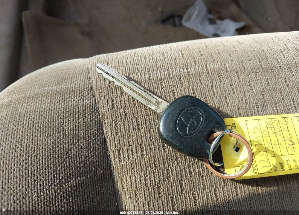 2002 TOYOTA CAMRY VIN: 4T1BF32KX2U030055