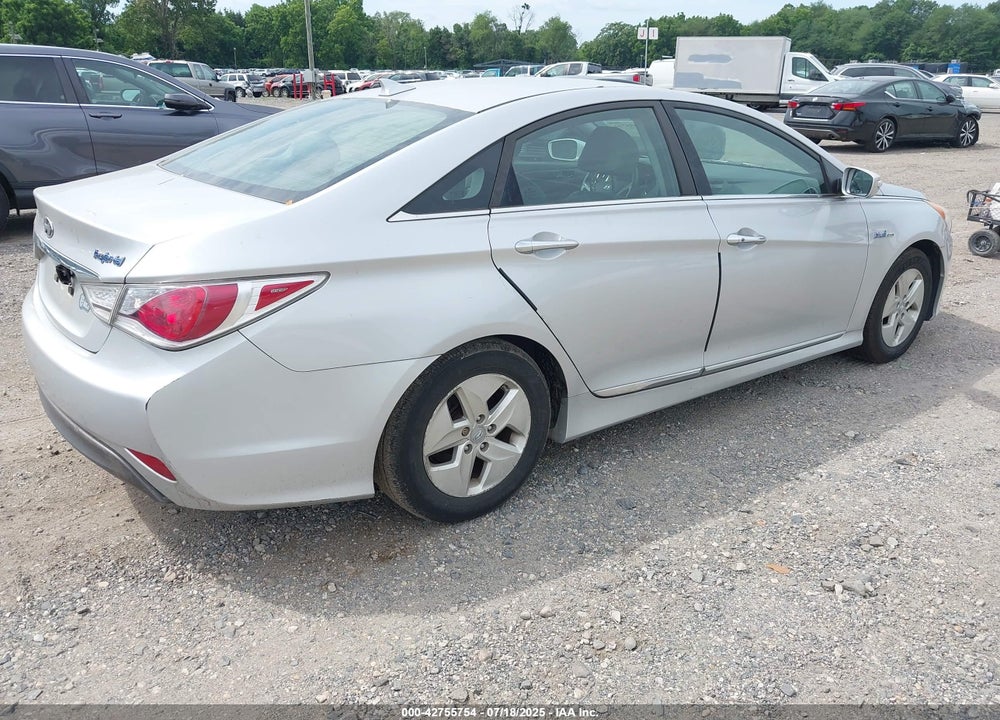 2012 HYUNDAI SONATA HYBRID VIN: KMHEC4A44CA020770