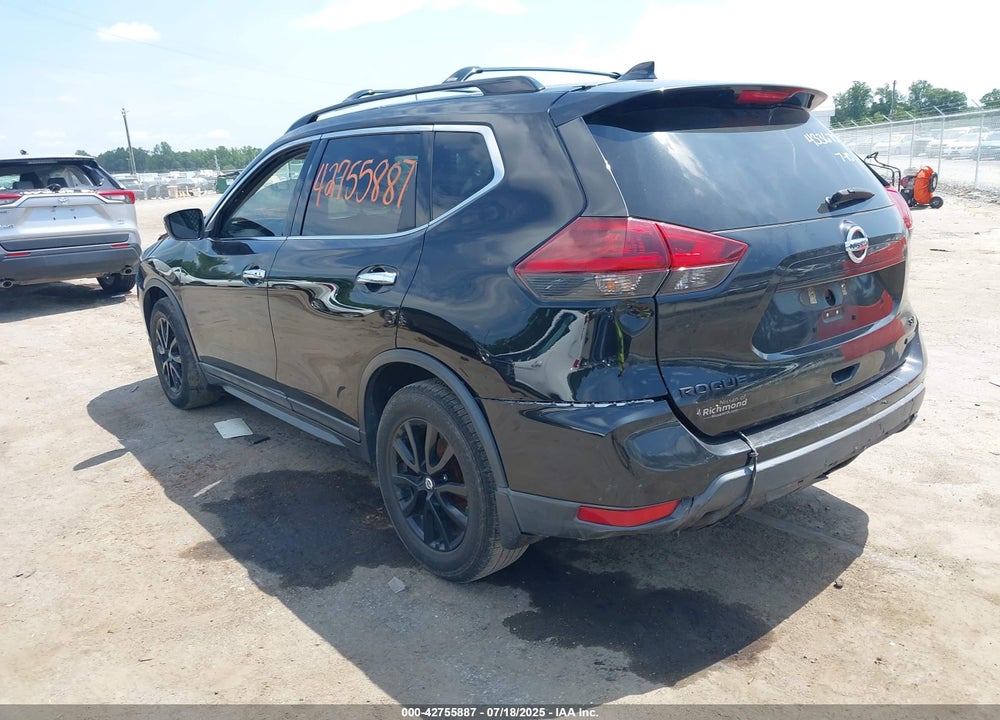 2018 NISSAN ROGUE VIN: 5N1AT2MT9JC811058