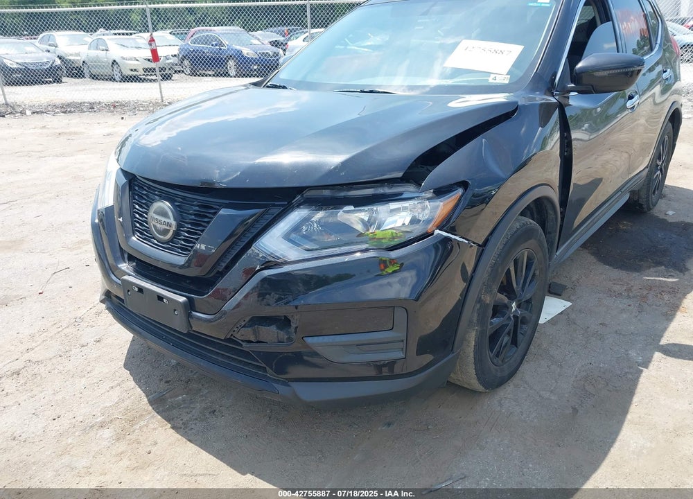 2018 NISSAN ROGUE VIN: 5N1AT2MT9JC811058