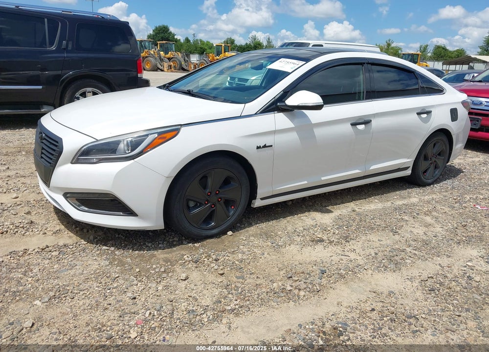 2016 HYUNDAI SONATA HYBRID VIN: KMHE34L16GA020231
