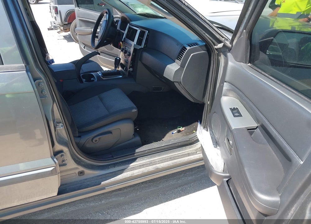 2008 JEEP GRAND CHEROKEE VIN: 1J8GR48K38C187027
