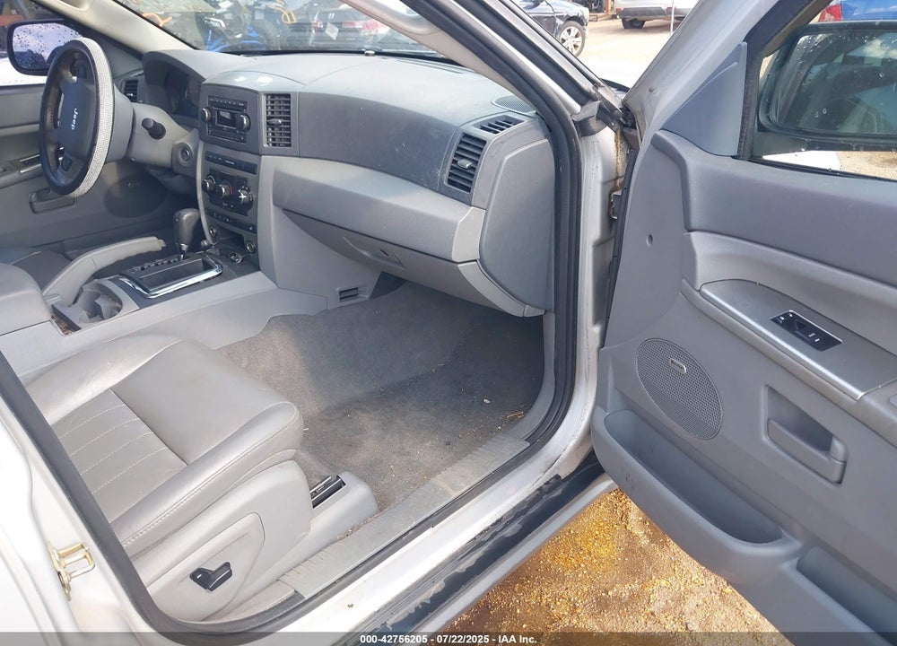 2007 JEEP GRAND CHEROKEE VIN: 1J8HS48P87C591279