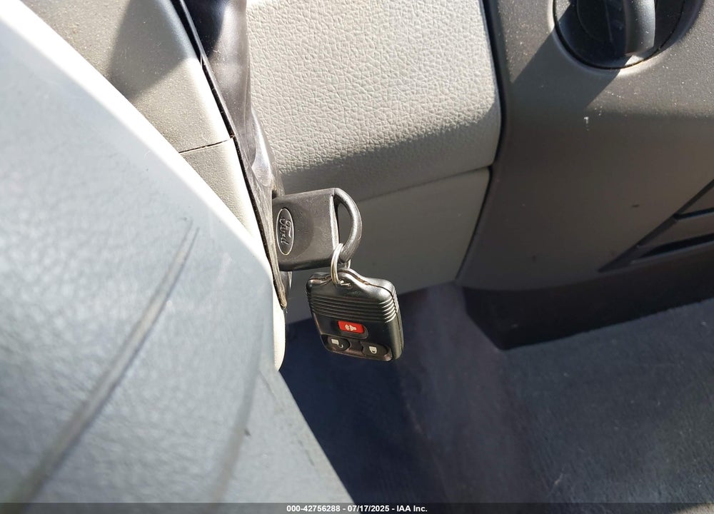 2004 FORD F-150 STX/XL/XLT VIN: 1FTRX14W64NC20100