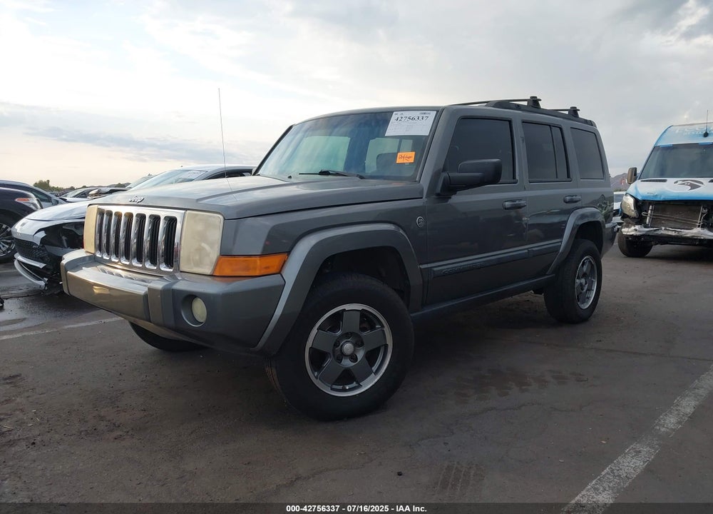 2008 JEEP COMMANDER VIN: 1J8HG48NX8C172027