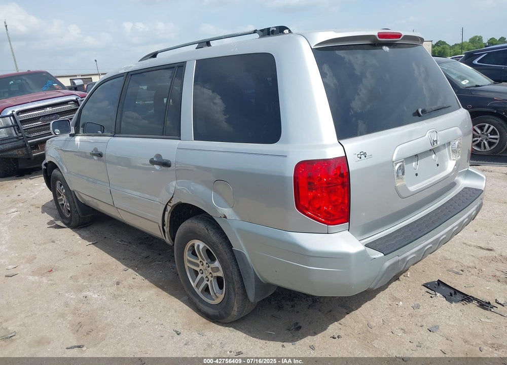 2005 HONDA PILOT EX VIN: 5FNYF18445B058362