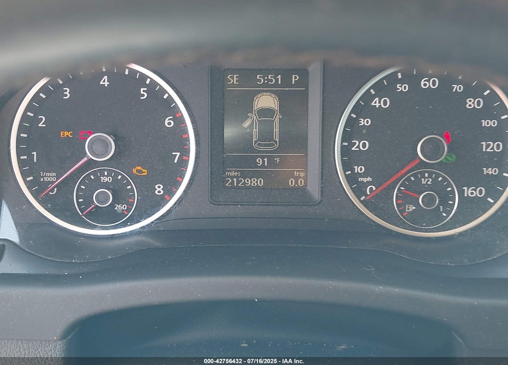 2010 VOLKSWAGEN TIGUAN VIN: WVGAV9AX4AW513705