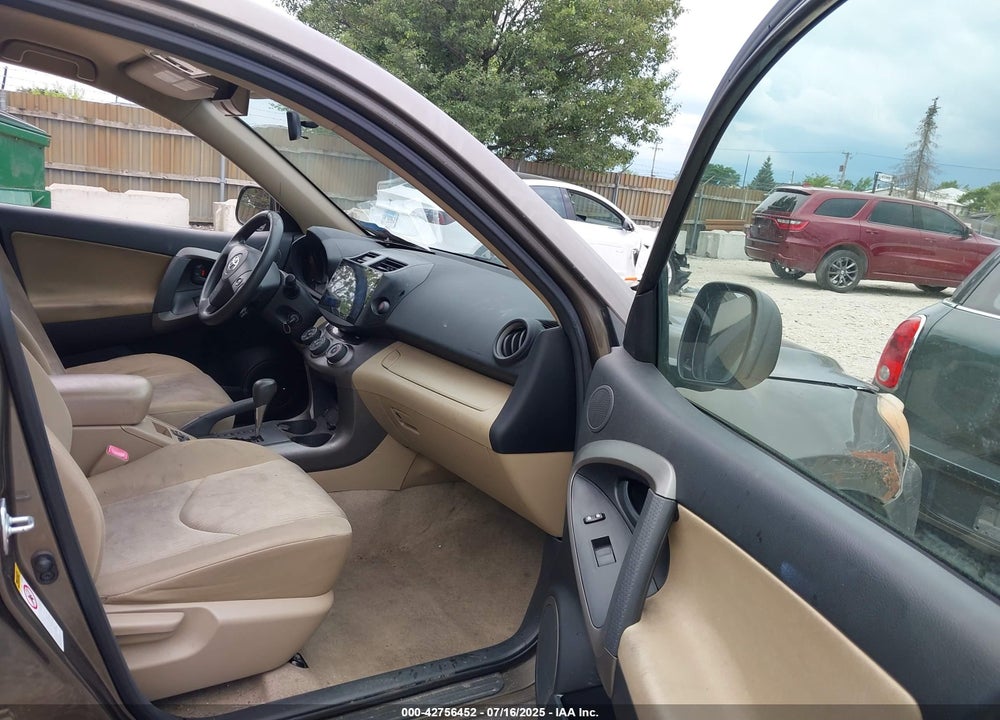 2009 TOYOTA RAV4 VIN: JTMZF33V995003171