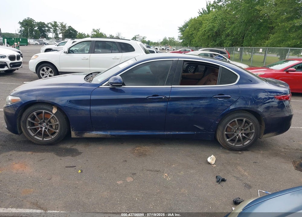 2018 ALFA ROMEO GIULIA AWD VIN: ZARFAEDN9J7563556