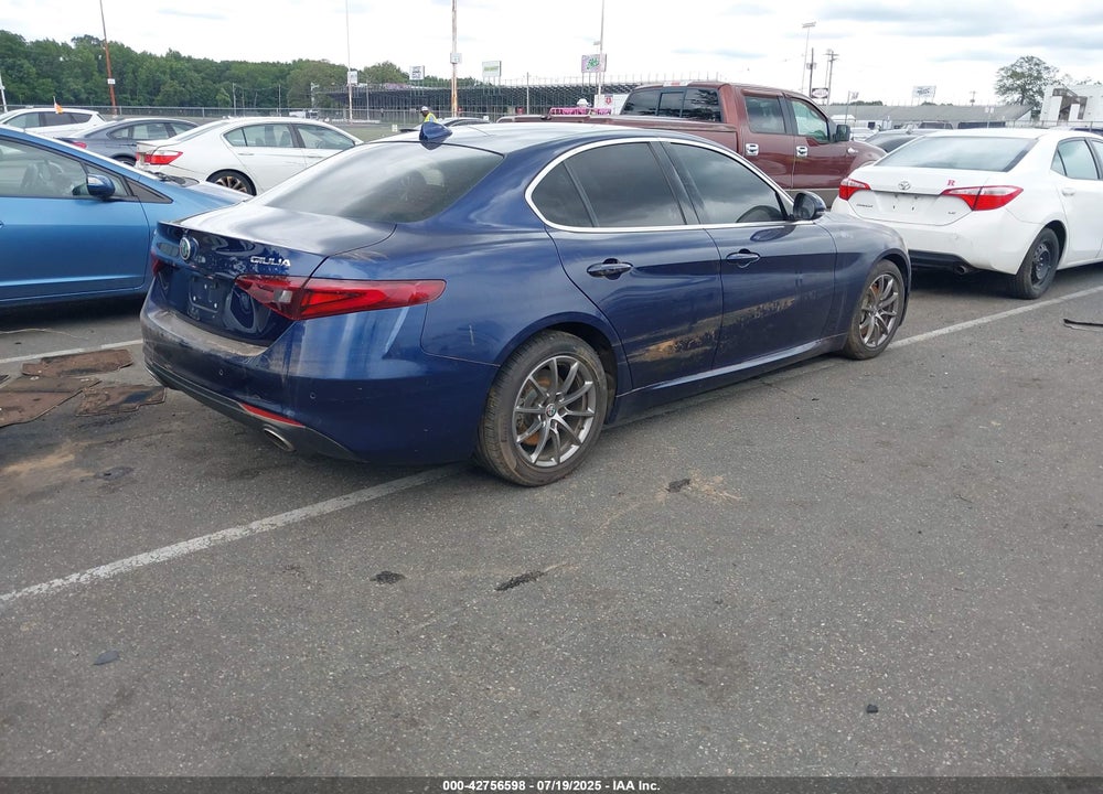 2018 ALFA ROMEO GIULIA AWD VIN: ZARFAEDN9J7563556