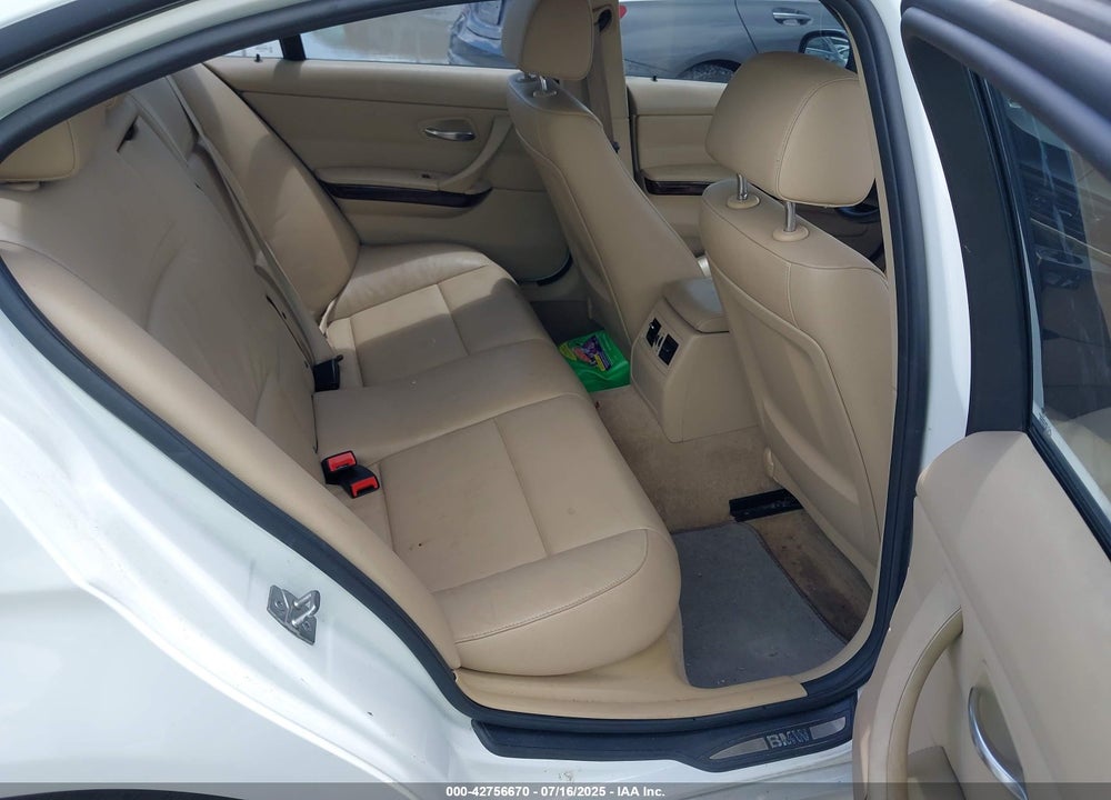 2011 BMW 3 SERIES VIN: WBAPK5G57BNN81345