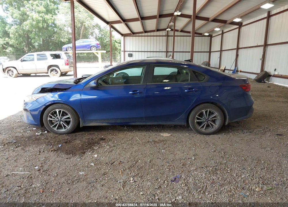 2022 KIA FORTE VIN: 3KPF24AD0NE438884