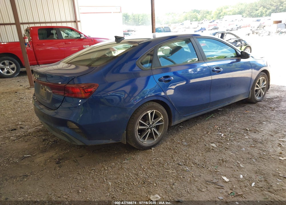 2022 KIA FORTE VIN: 3KPF24AD0NE438884