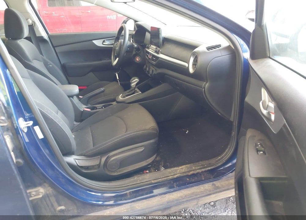 2022 KIA FORTE VIN: 3KPF24AD0NE438884