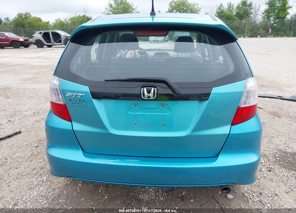2012 HONDA FIT VIN: JHMGE8H56CC011245
