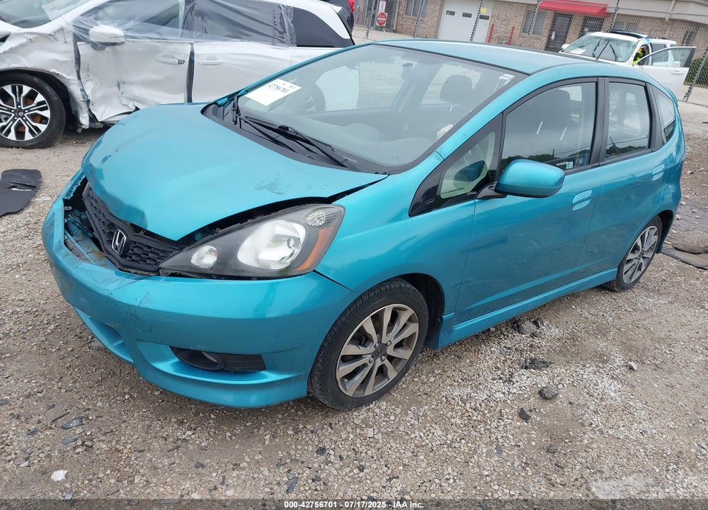 2012 HONDA FIT VIN: JHMGE8H56CC011245