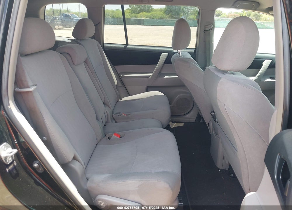2011 TOYOTA HIGHLANDER SE VIN: 5TDZA3EH1BS012582