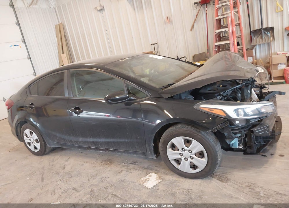 2018 KIA FORTE VIN: 3KPFK4A75JE271863