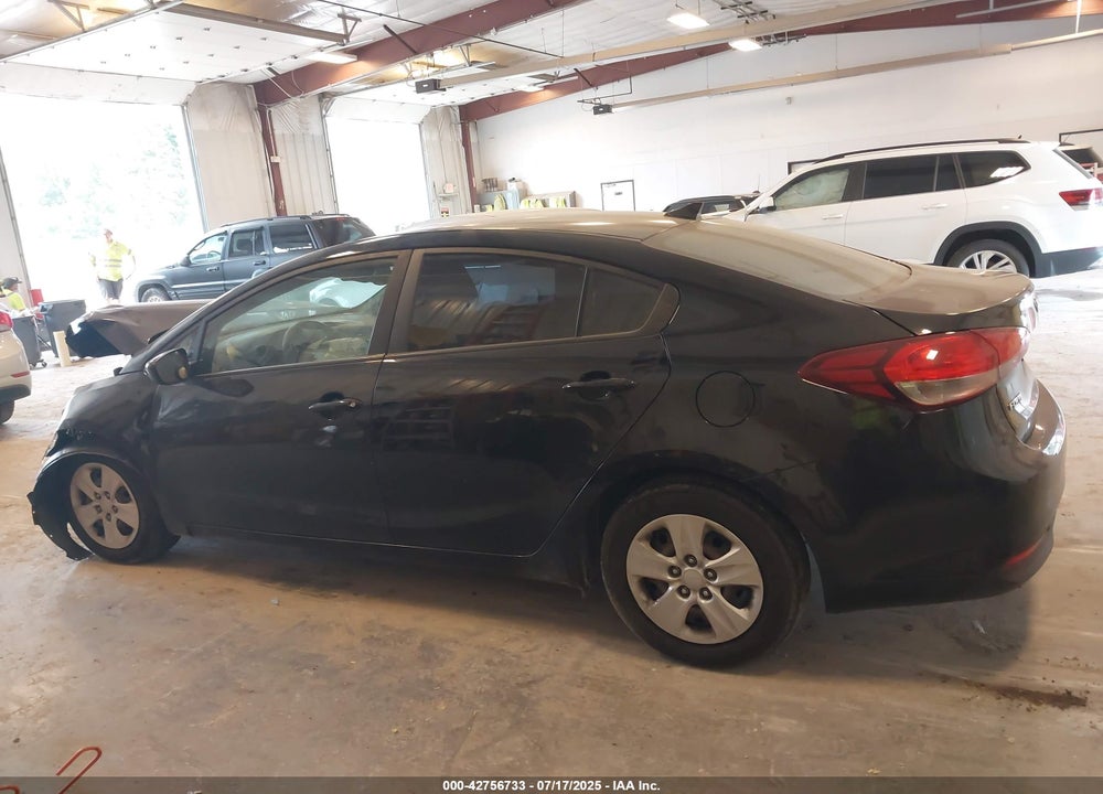 2018 KIA FORTE VIN: 3KPFK4A75JE271863
