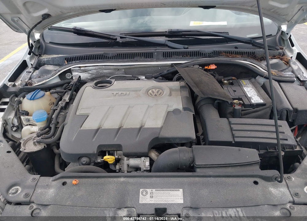 2011 VOLKSWAGEN JETTA VIN: 3VWLL7AJ7BM062447